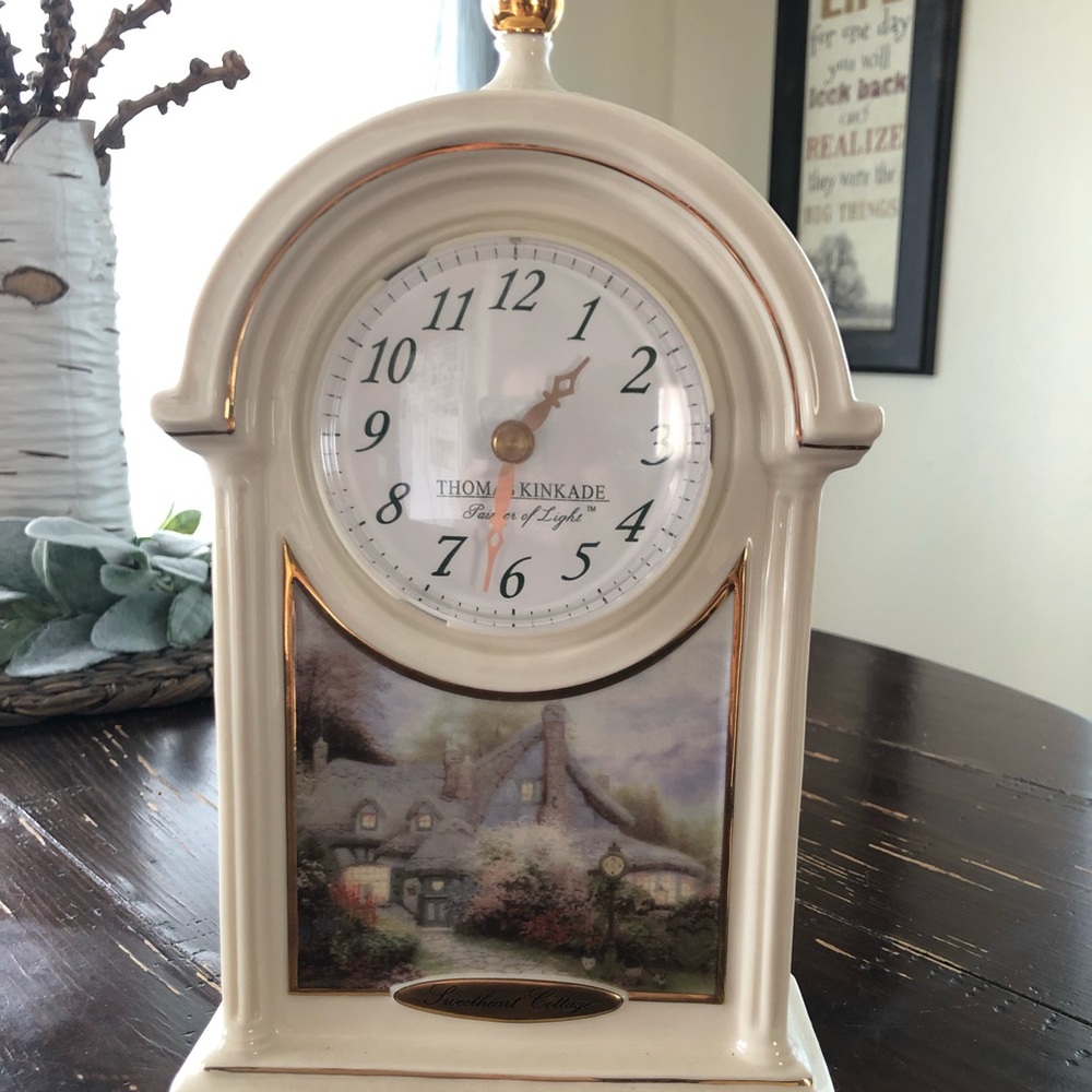 🔥SALE🔥 Collectible Thomas Kinkade Mantle Clock